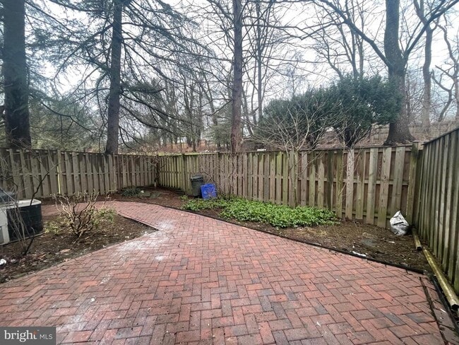 Building Photo - 9209 Frostburg Way