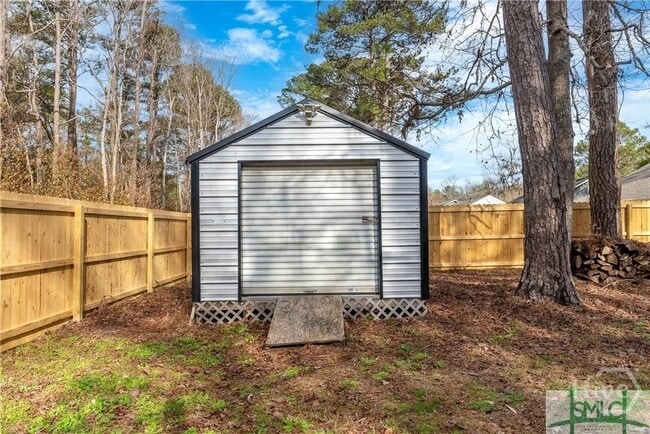 Building Photo - 106 W White Hawthorne Dr