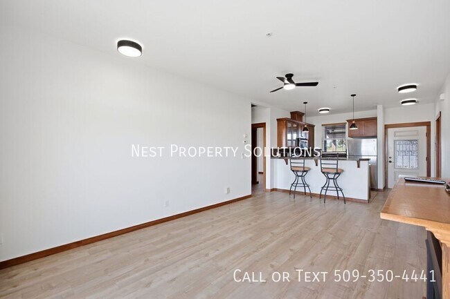 Building Photo - 6432 Melby Way NE