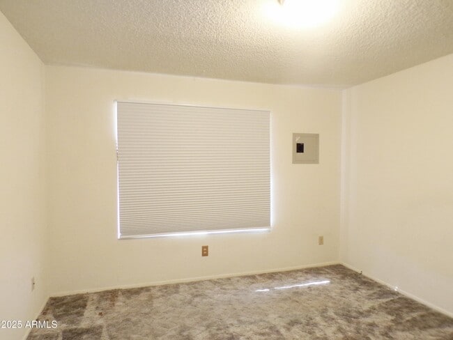 Building Photo - 3448 E Bluebird Dr