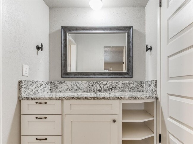 Building Photo - 1428 Cinderella Ave