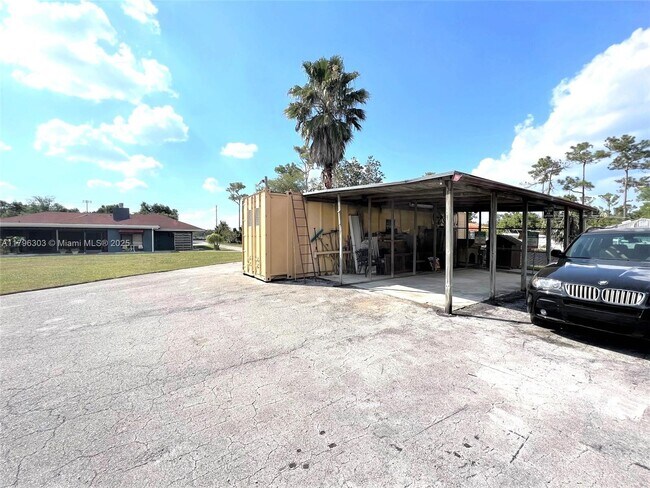 Building Photo - 24595 SW 124th Ave