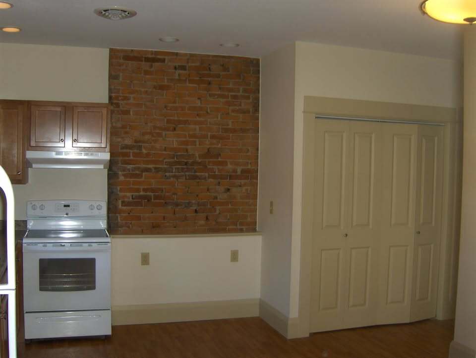 Building Photo - 2215 Market St