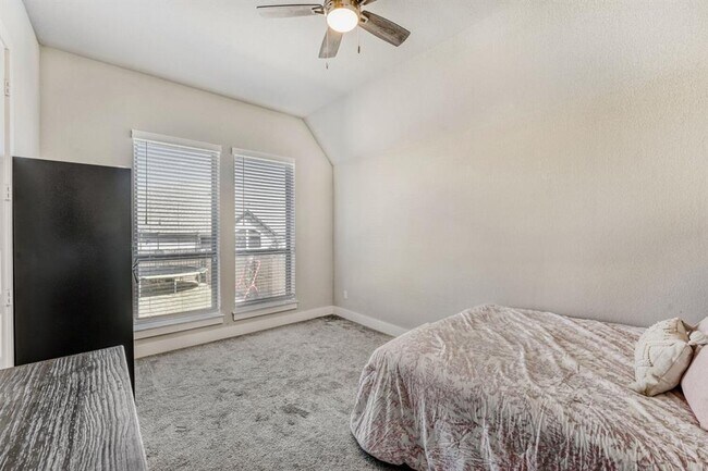 Building Photo - 505 Trout River Rd