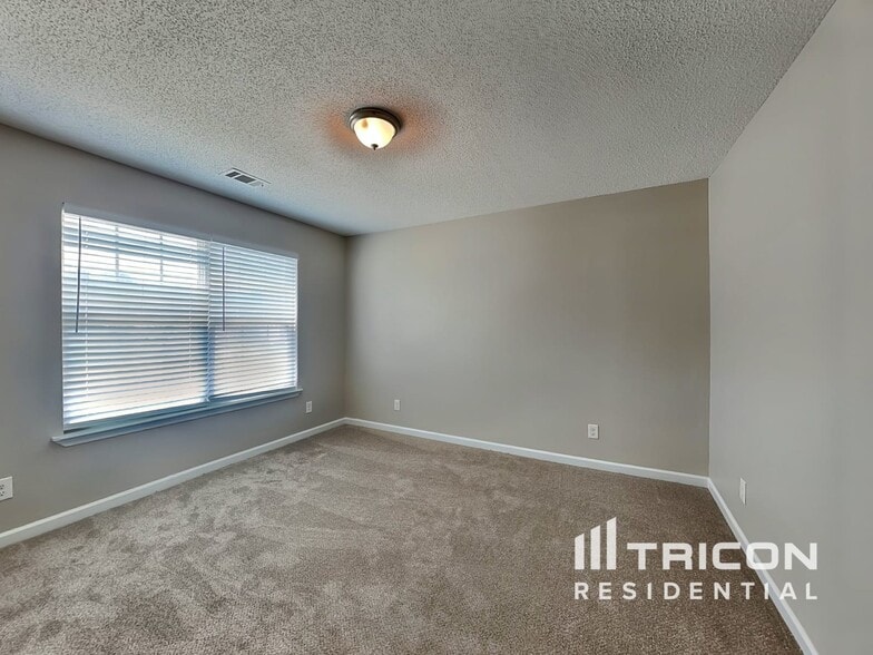 Building Photo - 2635 Brookgate Crossing