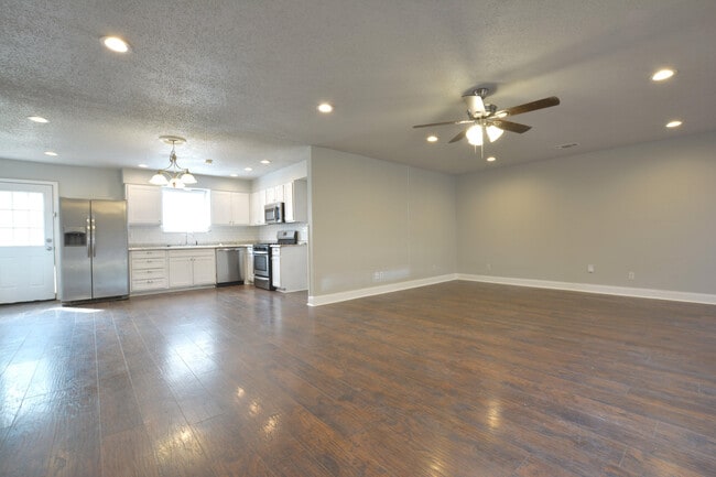 Building Photo - 6019 Orlando Ave