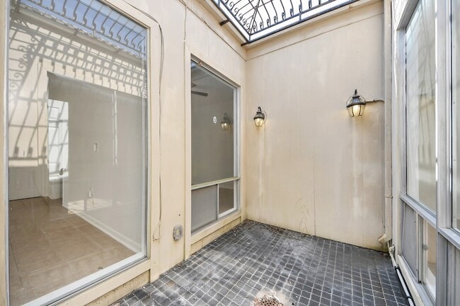 Building Photo - 4112 Meyerwood Dr