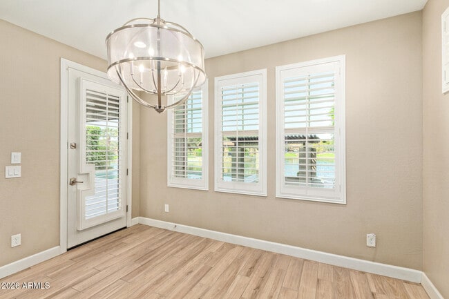 Building Photo - 4322 S Gardenia Dr