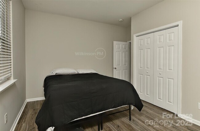 Building Photo - 15723 Wood Duck Crossing Dr
