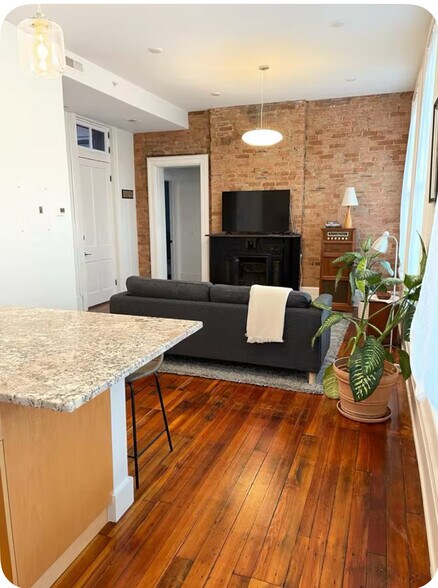 Building Photo - 1928 Colerain Ave