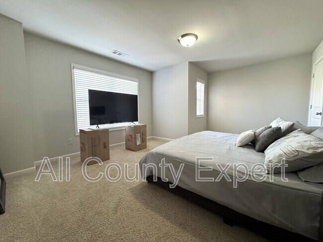 Building Photo - 6651 Rivergreen Rd