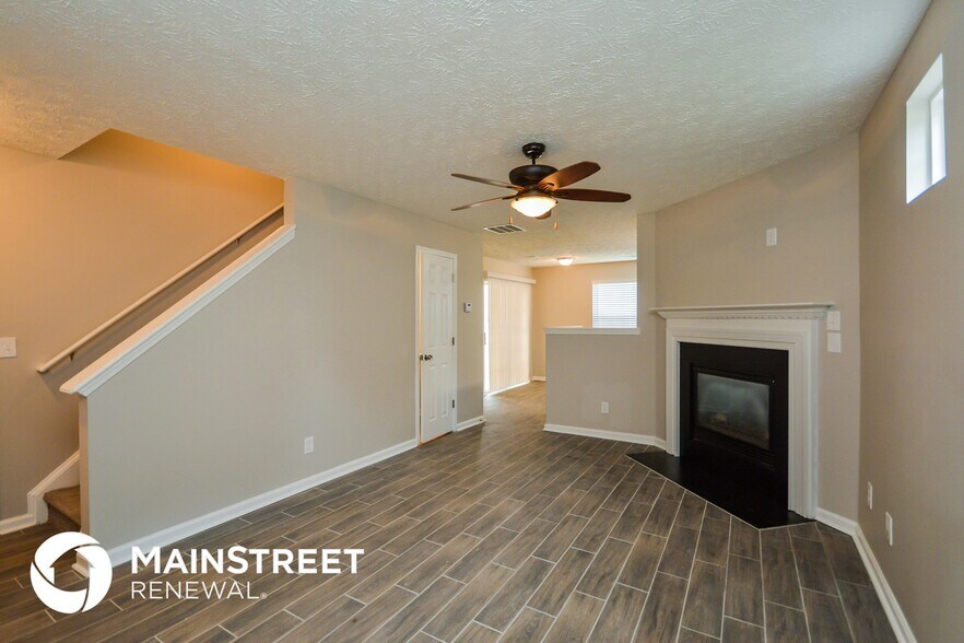 Building Photo - 140 Meadowridge Dr