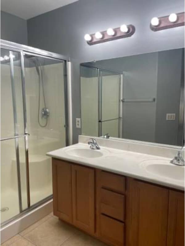 Building Photo - 635 Harvill Dr