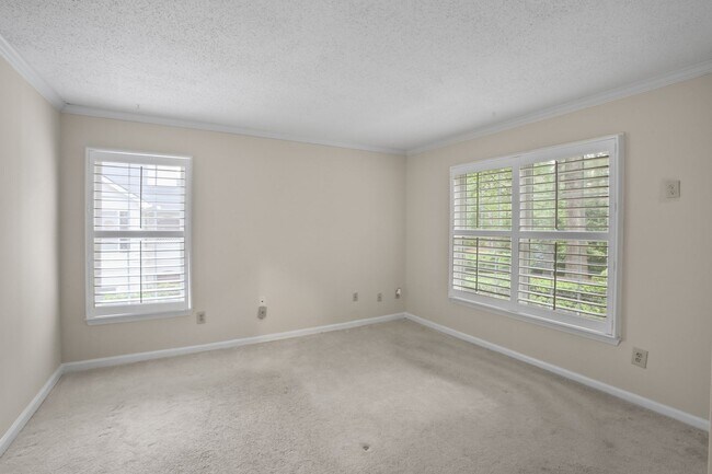 Building Photo - Charming 2-Bedroom, 2-Bathroom Rental with...