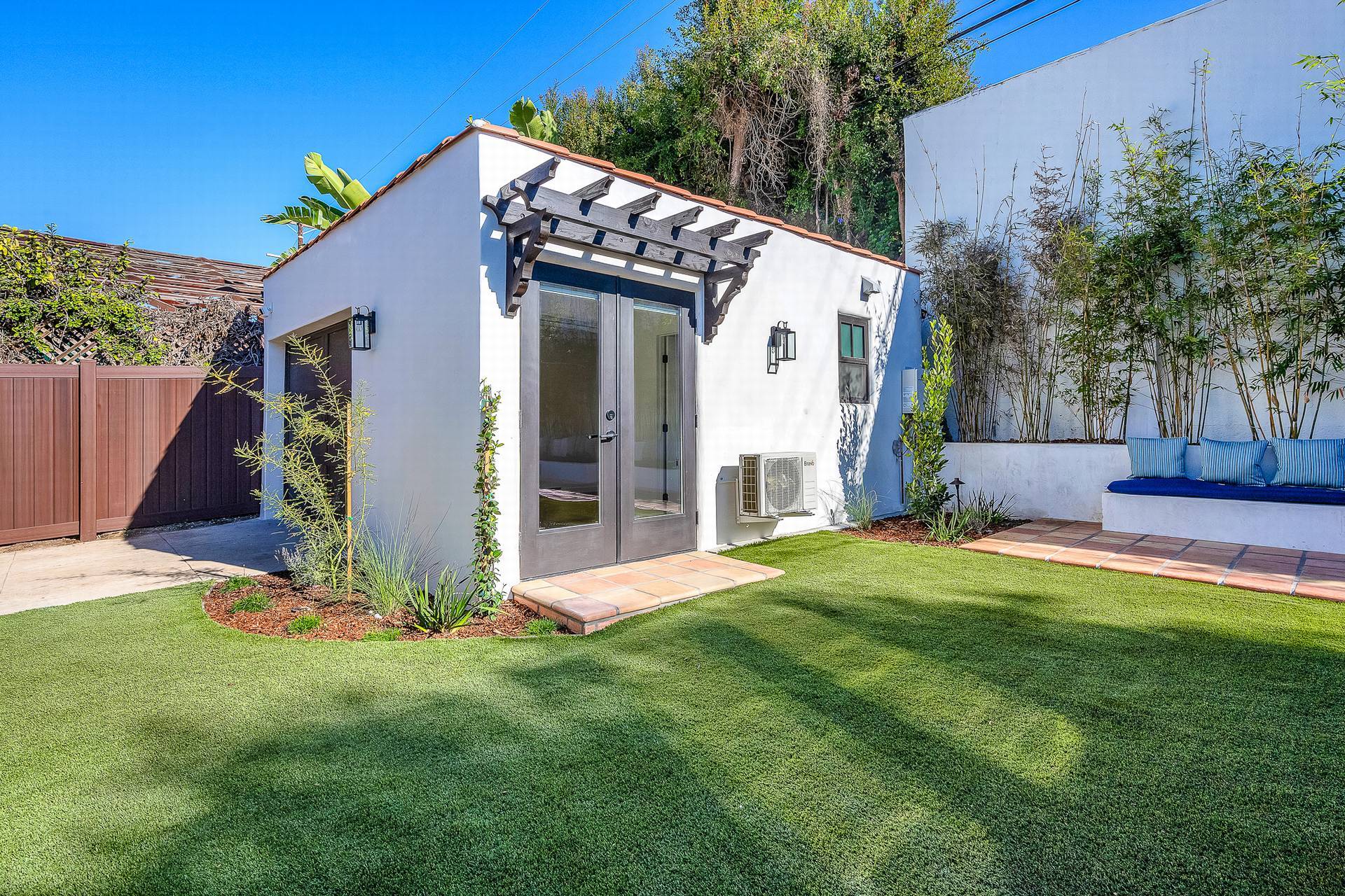 Building Photo - 920 S Spaulding Ave