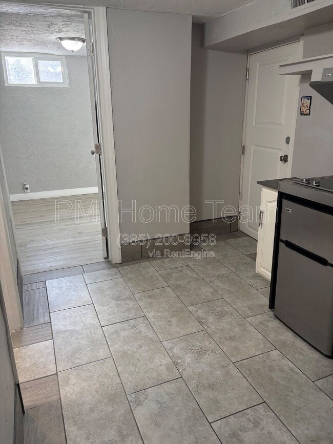 Building Photo - 168 Ross Dr