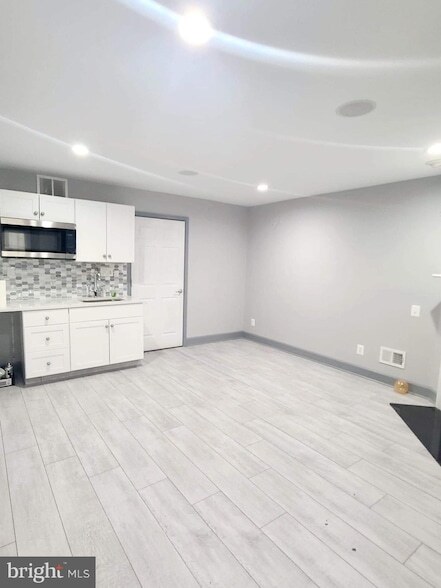 Building Photo - 565 Dandelion Terrace SE