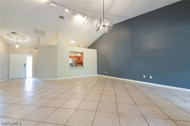 Building Photo - 430 St Andrews Blvd