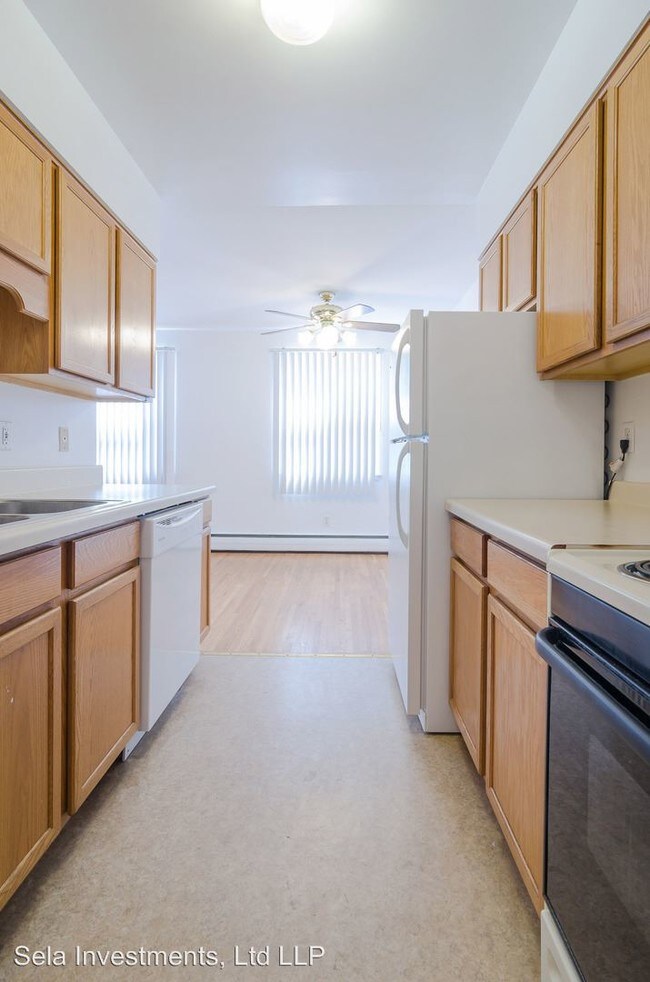 Building Photo - 3520 Aquila Cir