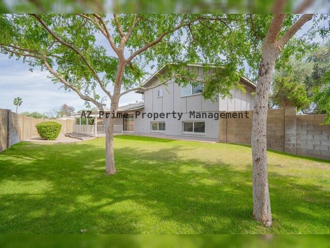 Building Photo - 1104 E Bell De Mar Dr