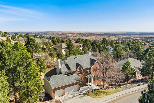 Building Photo - Luxury Living in Cheyenne Mountain – Minut...