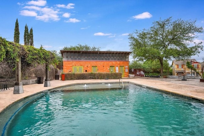 Building Photo - 2001 Tramson Dr