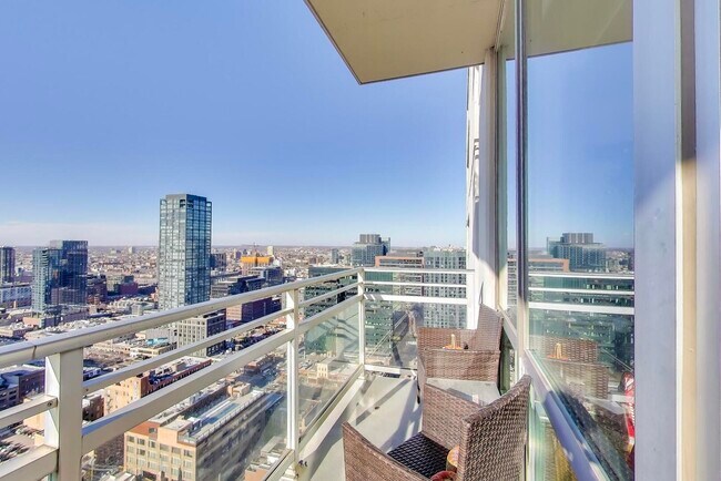 Building Photo - 737 W Washington Blvd