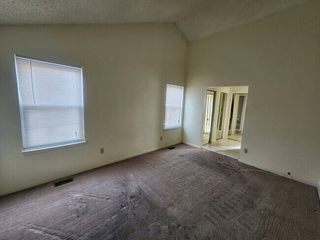 Building Photo - Spacious 2 Bed/2 Bath Condo in Arvada!!!!!