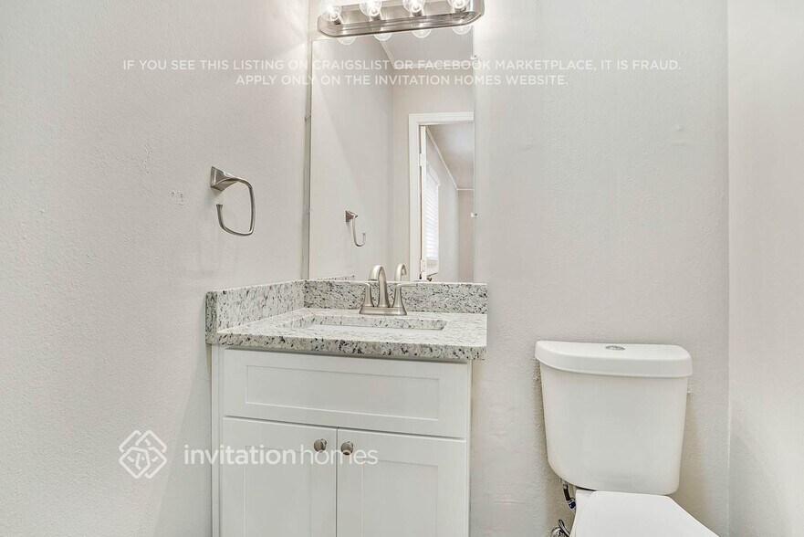 Building Photo - 1941 Bandera Dr