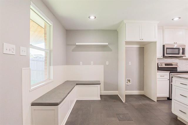 Building Photo - 714 Ashford Ln