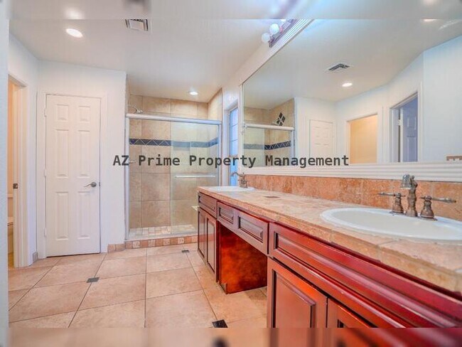Building Photo - 9054 N 84th Ln