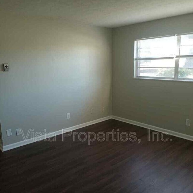 Building Photo - 1603 Gagel Ave