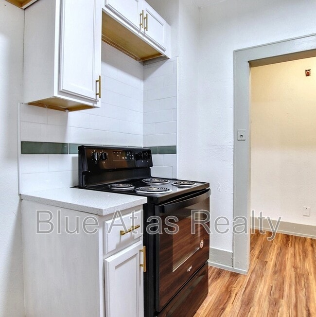 Building Photo - 2934 Purington Ave