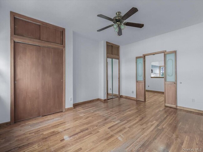 Building Photo - 196 Withers St