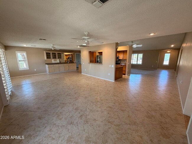 Building Photo - 14607 W Yosemite Dr