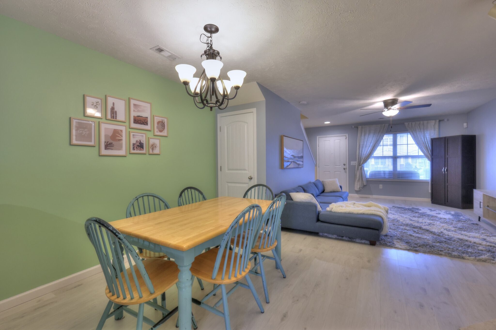 Building Photo - 589 Bradburn Village Cir