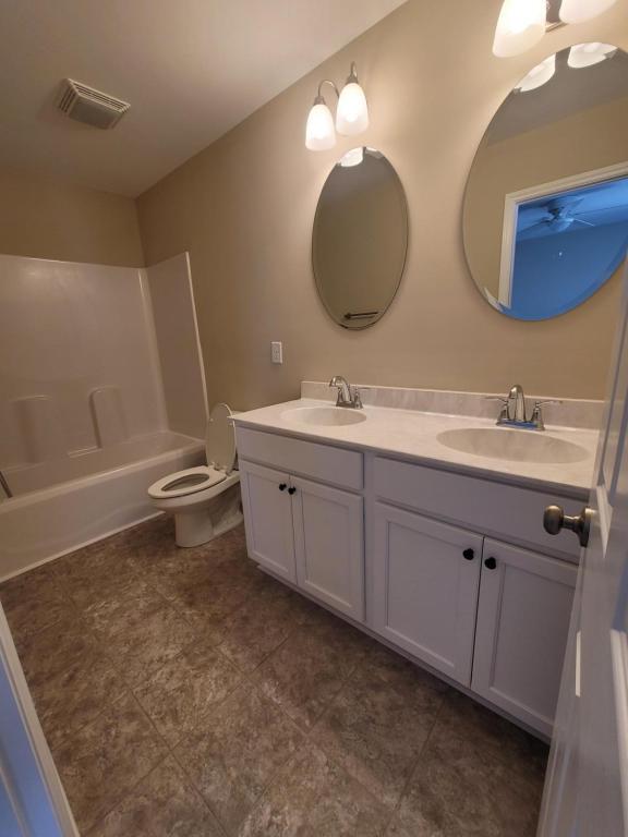 Building Photo - 3940 Sedona Dr