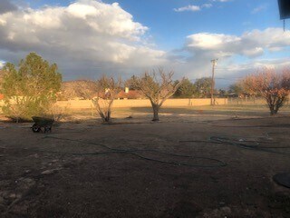 Building Photo - DESERT KNOLLS 3 BEDROOM HOME WITH LARGE RV...