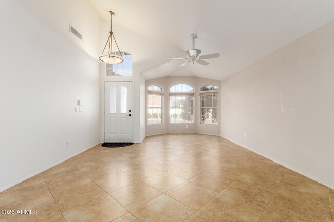 Building Photo - 1629 S Ash Dr