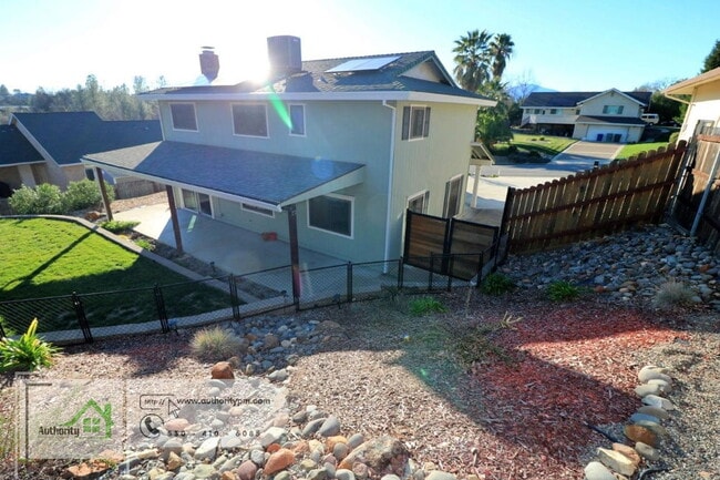 Building Photo - 251 Kamp Way