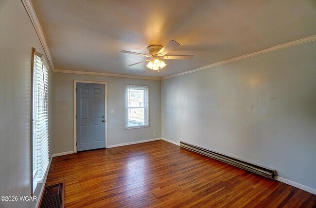 Building Photo - 915 S West St