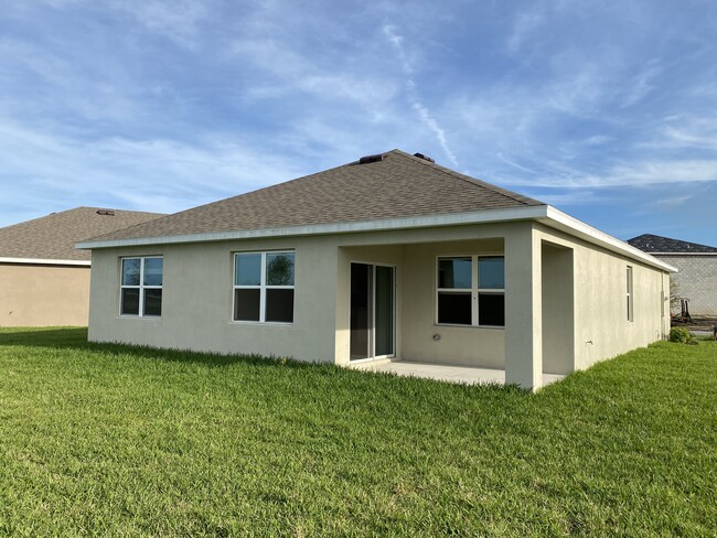 Building Photo - 10789 SW Cremona Way