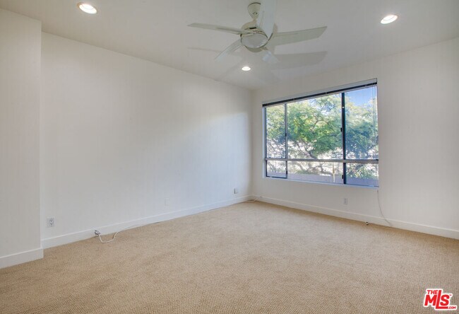 Building Photo - 1531 Camden Ave