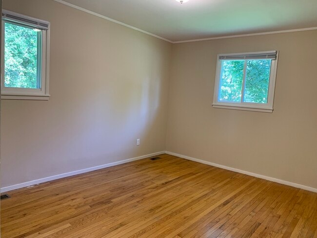 Building Photo - 1071 Westaire Way