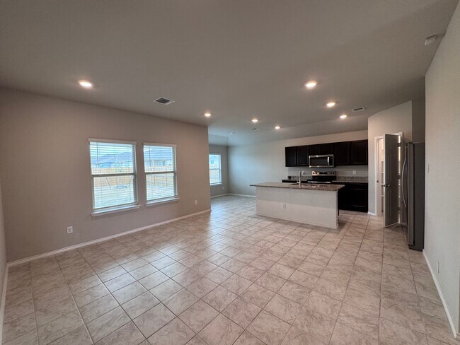 Building Photo - 1104 Prairie Clover Rd