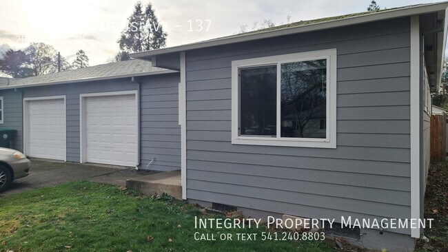 Building Photo - 137 N Columbus Ave