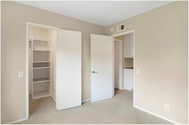 Building Photo - SPECTACULAR WOODBRIDGE HOME!!!