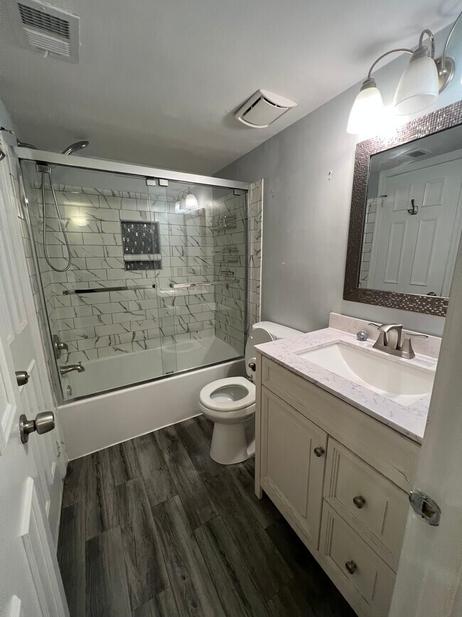 Building Photo - 7754 New Providence Dr
