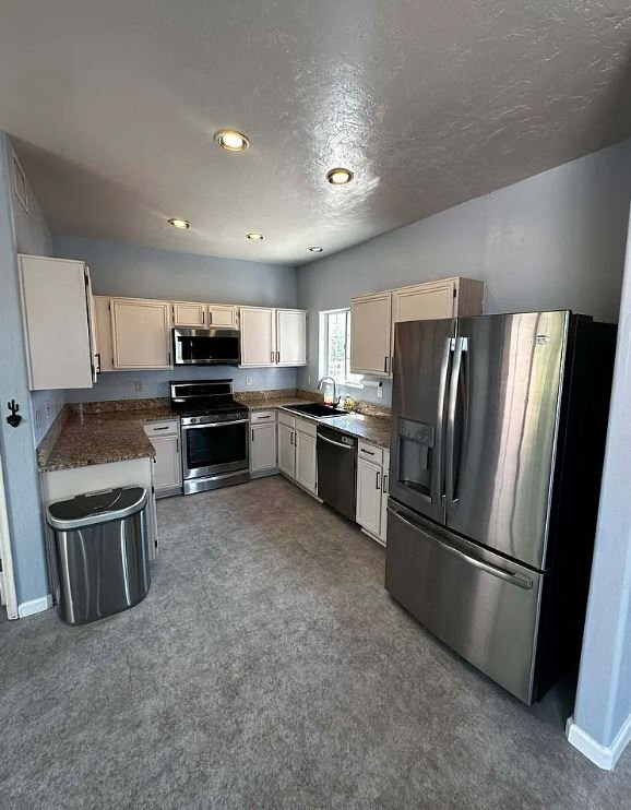 Building Photo - 1485 Ram Canyon Dr