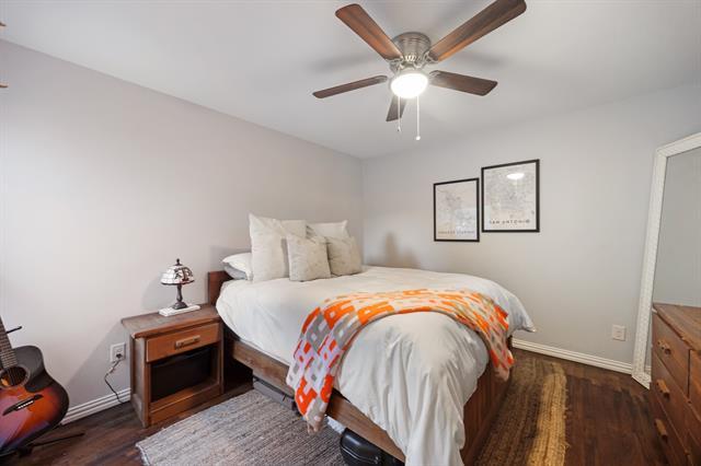 Building Photo - 5029 Locke Ave